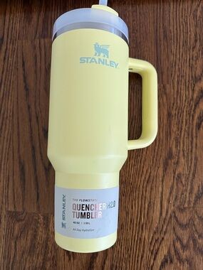 Stanley Quencher H2.0 Tumbler - Lemon Yellow 40oz